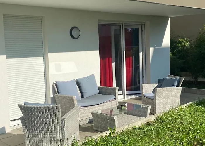Appartement-rez De Jardin, Parking Prive Et Tram Bischheim